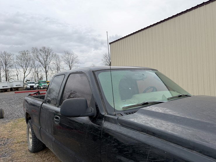 2005-chevrolet-silverado-1500-image-29