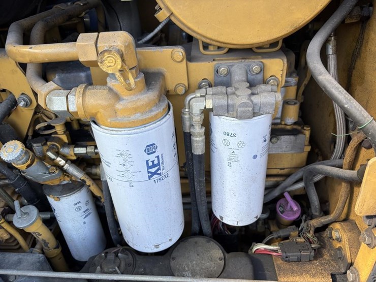 caterpillar-143h-image-57