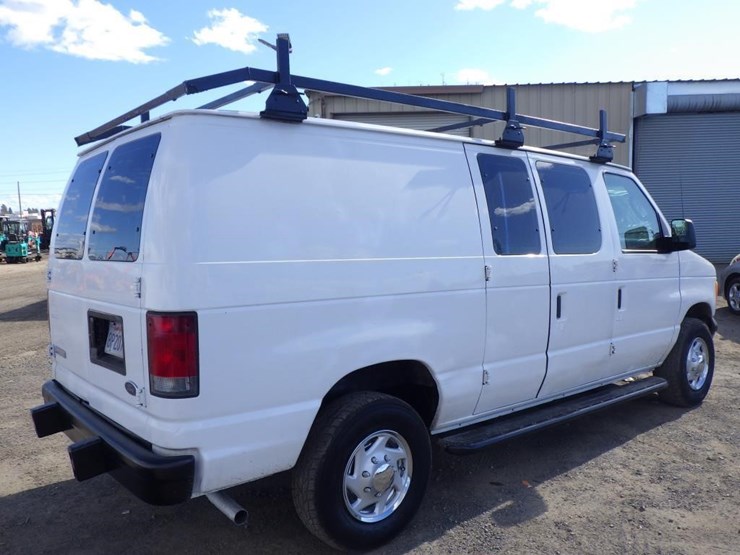 2006-ford-cargo-image-3