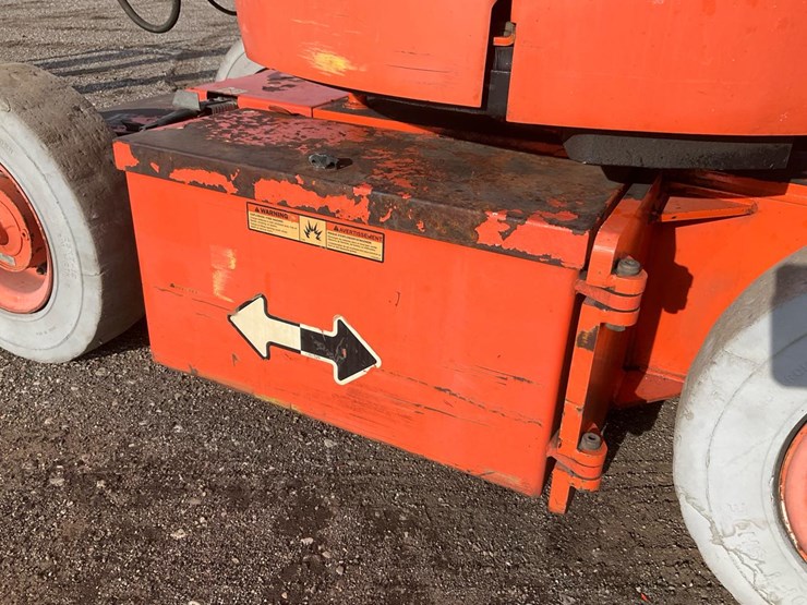 2000-jlg-e300ajp-image-28