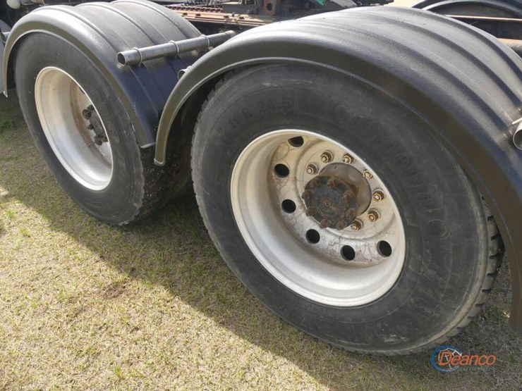 2004-volvo-truck-tractor,-s/n-4v4kc9gh04n352976:-t/a,-day-cab,-ve-d12-465-eng.,-eaton-10-sp.,-wet-kit,-11r24.5-tires,-487k-mi.-image-4