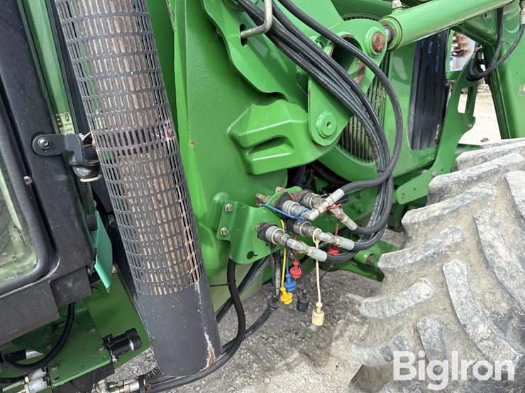 2004-john-deere-7320-image-17