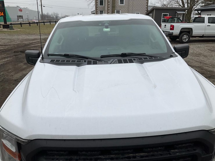 2021-ford-f150-xl-image-12