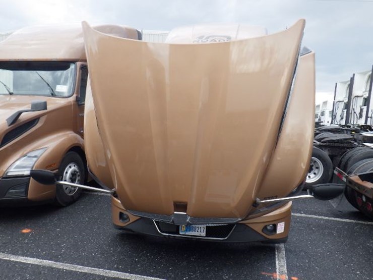 2024-kenworth-t680-image-25