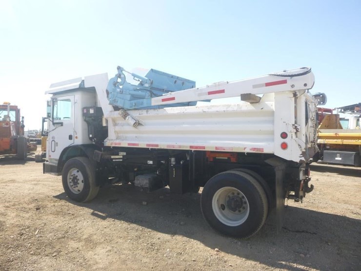 2014-mack-mru600-image-4