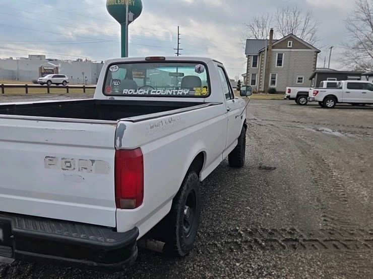 1995-ford-f150-xl-image-5