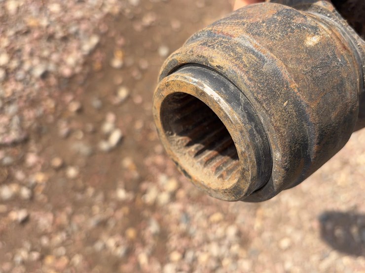 2021-john-deere-560r-image-7