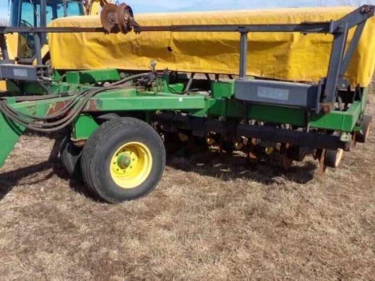 john-deere-750-image-15