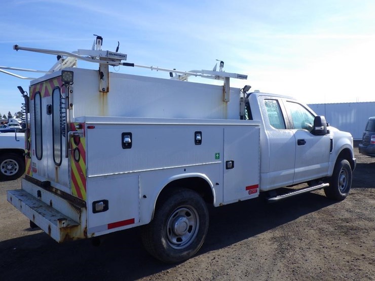 2018-ford-f350-image-3