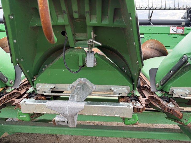 john-deere-c8r-image-38