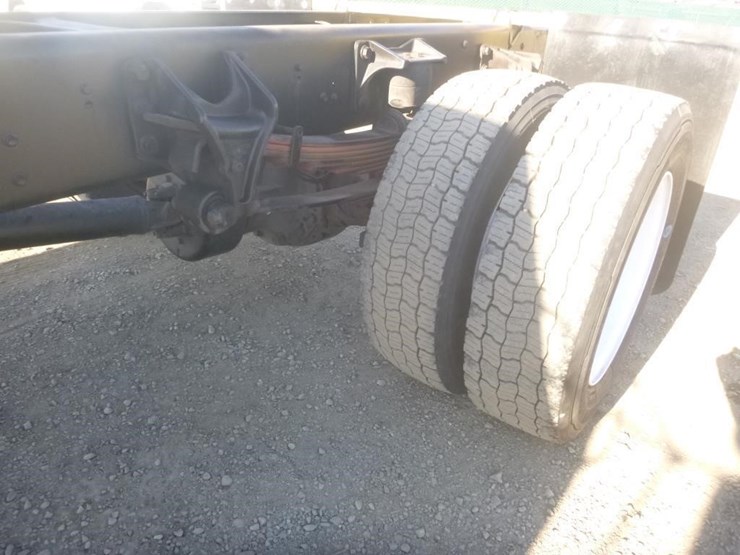 2012-ford-f650-image-18