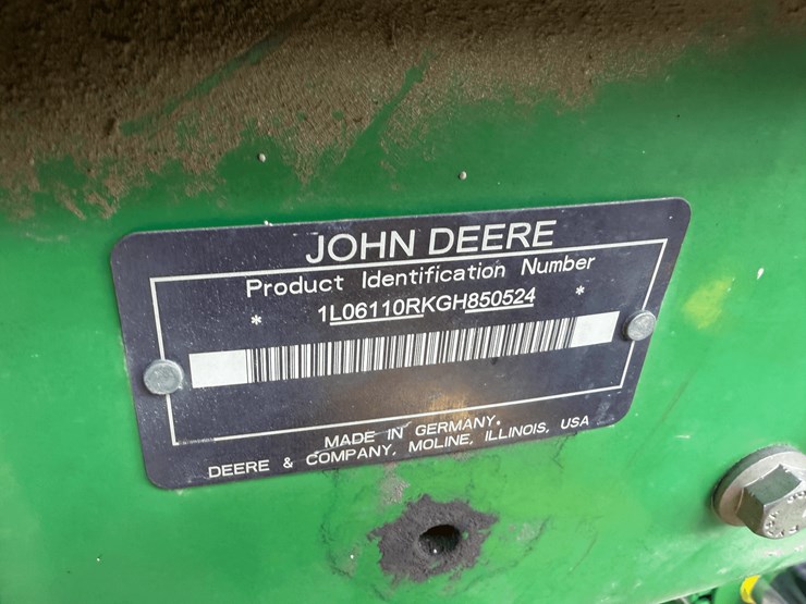 john-deere-6110r-image-28