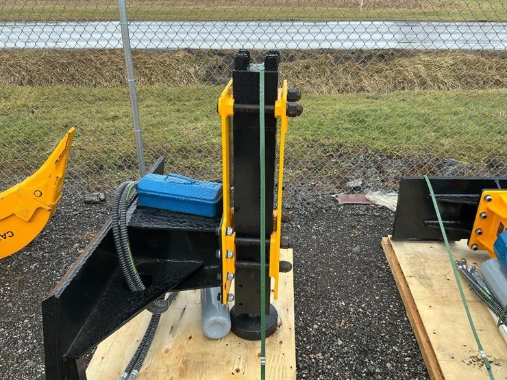 #2533-•-unused-2025-toft750-post-driver-for-skid-steer-loader-image-2