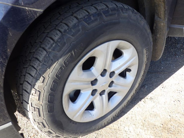 2017-chevrolet-traverse-image-13