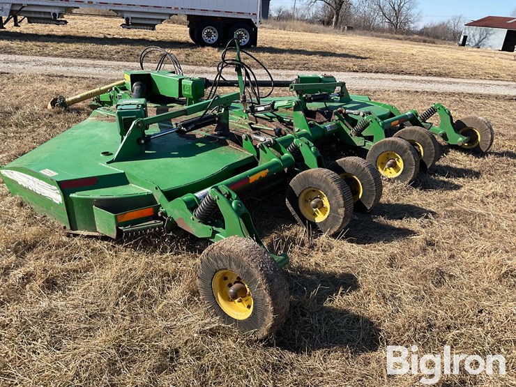 john-deere-15-image-7