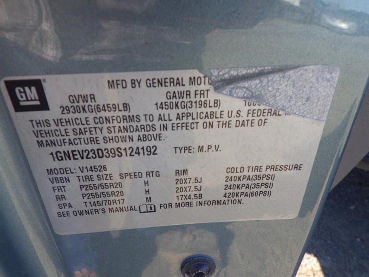 2009-chevrolet-traverse-image-16