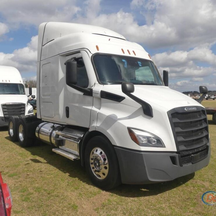 2023 FREIGHTLINER CASCADIA 116