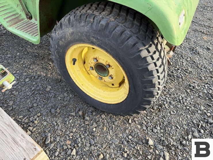 john-deere-112-image-11