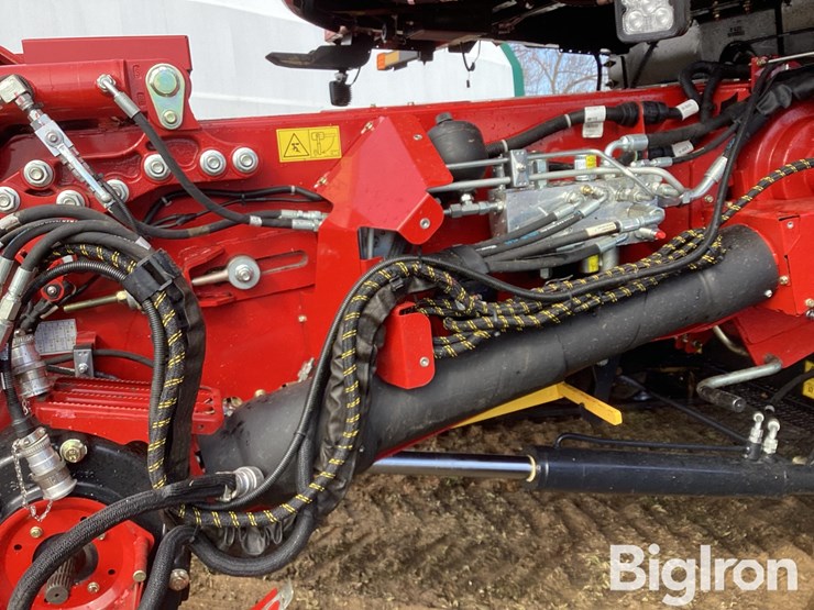 2024-case-ih-8250-image-9