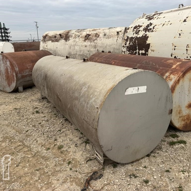 100 GALLON FUEL TANK