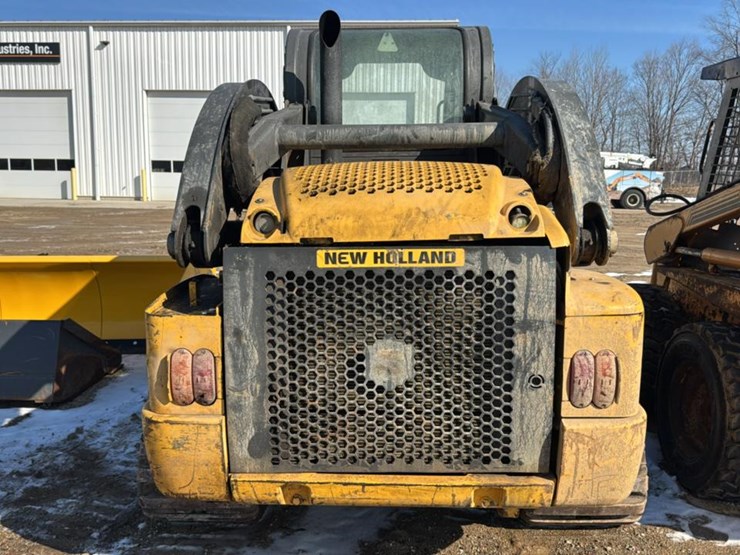 2011-new-holland-c238-image-7