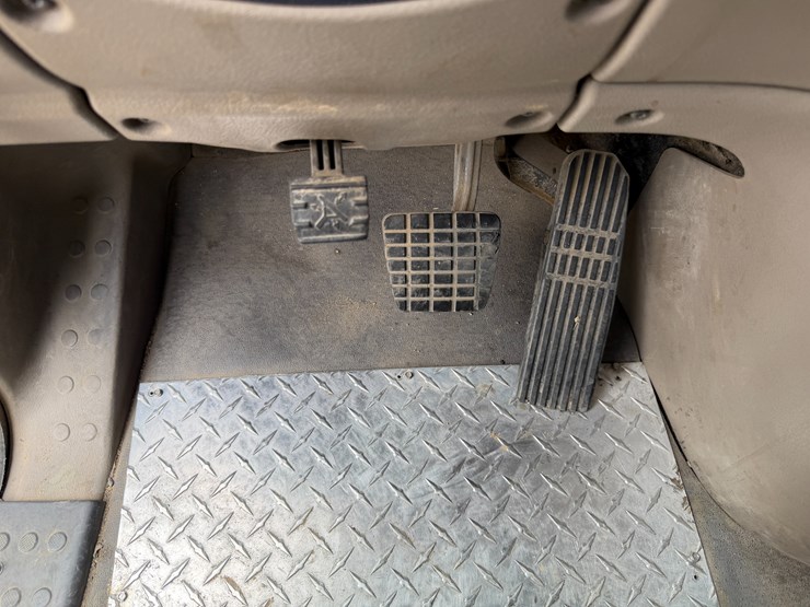 #40990-•-2019-freightliner-cascadia-s/a-daycab-truck-tractor-vin:-3akjgbdv5ksks6034-image-60