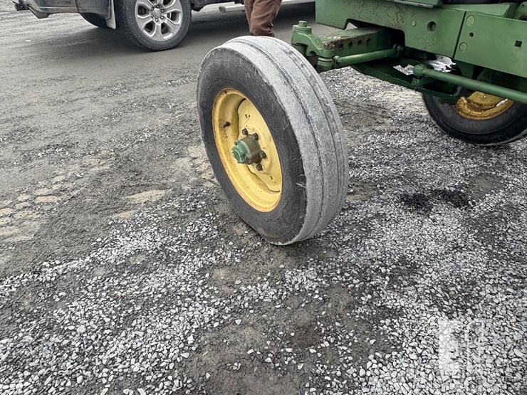 john-deere-2840-image-18