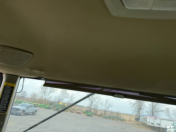 2023-john-deere-8r-310-image-66