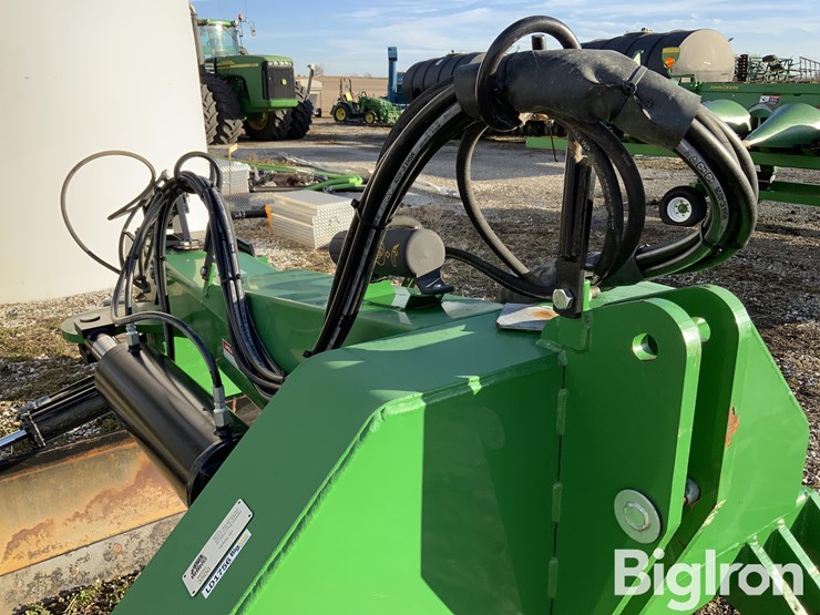 2013-rhino-3500-image-12