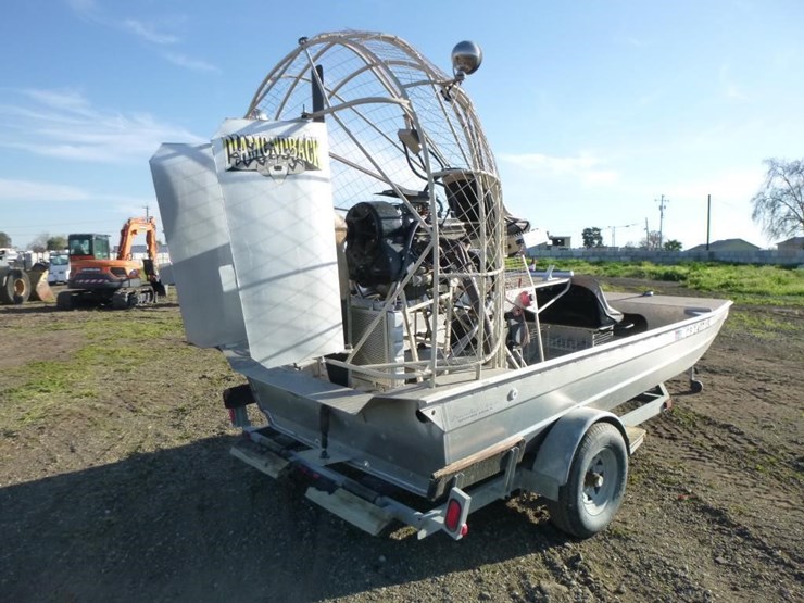 2001-unknown-trailer-image-3