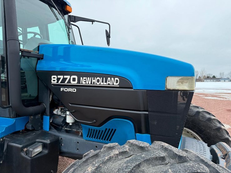 new-holland-8770-image-37