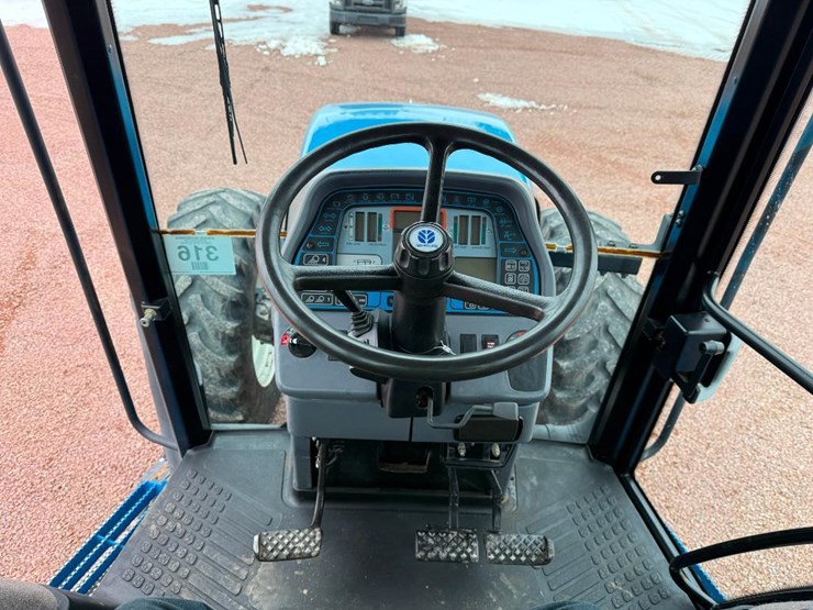 new-holland-8770-image-51