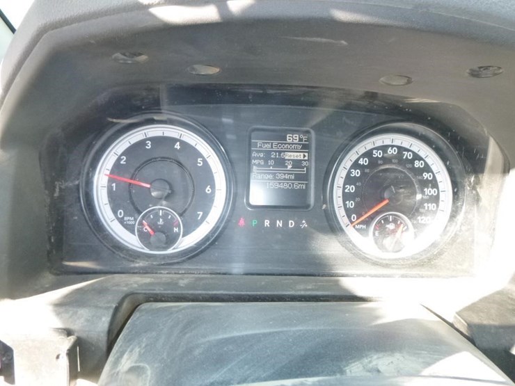 2014-dodge-1500-image-13