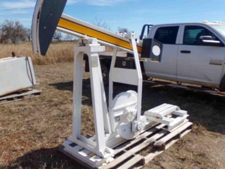 jensenstraight-lift-jack-2d,-pump-jack,-pump-image-2