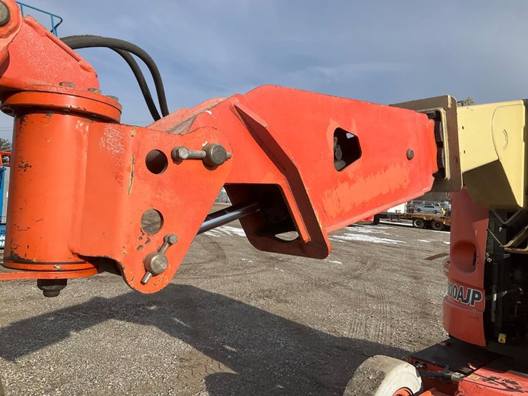 2000-jlg-e300ajp-image-19