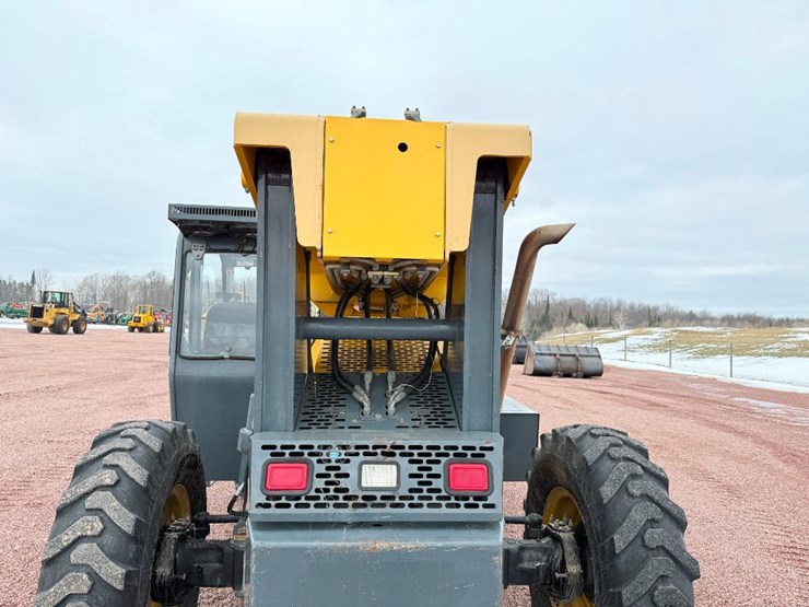 2014-gehl-rs10-55-image-17