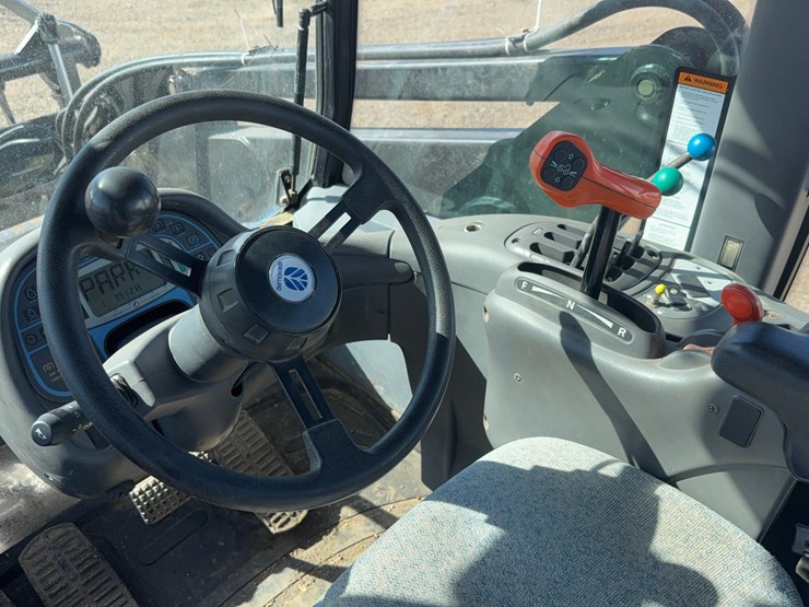 2007-new-holland-tv145-image-26