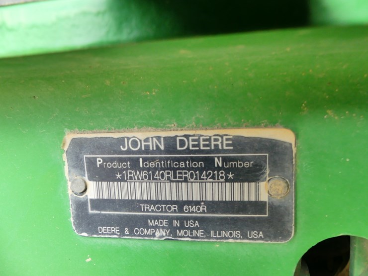 2014-john-deere-6140r-image-16