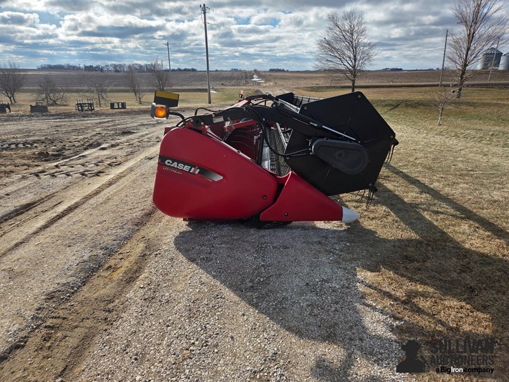 2011-case-ih-3020-image-4