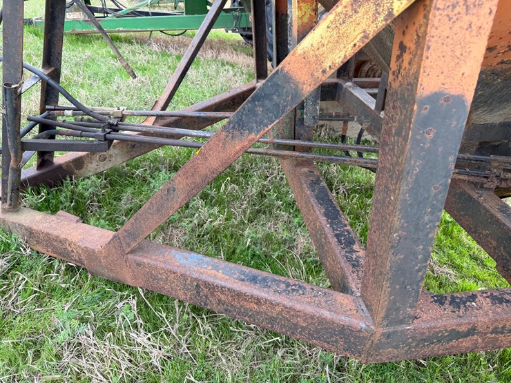 #41026-•-dennis-grain-cart-image-20