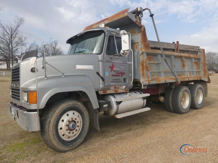2001-mack-ch613-image-22