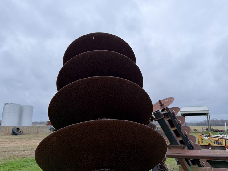 john-deere-630-image-25