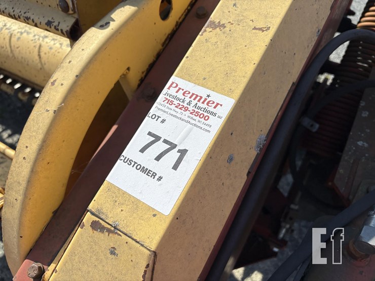 new-holland-492-image-12