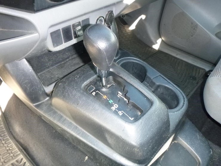 2014-toyota-tacoma-image-11