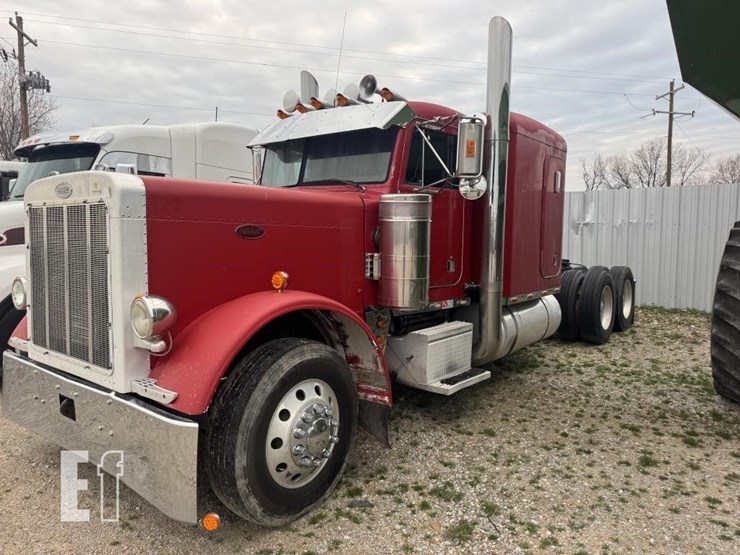 1993-peterbilt-379-image-1