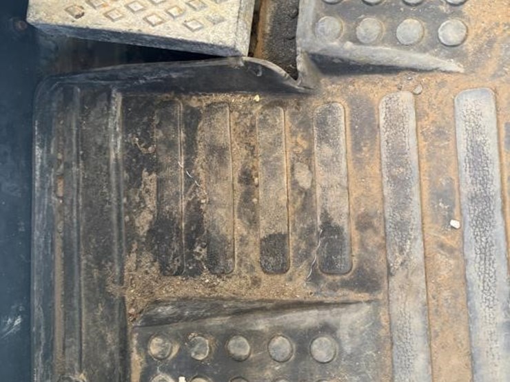 caterpillar-262c2-image-31