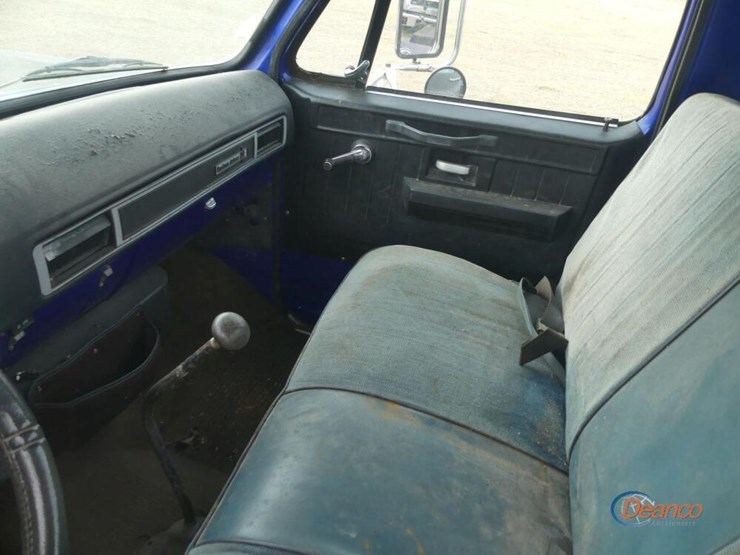 chevy-wrecker,-s/n-c17db9v113465:-s/a,-gas-eng.,-5-sp.,-holmes-600-wrecker,-52k-mi.-image-17