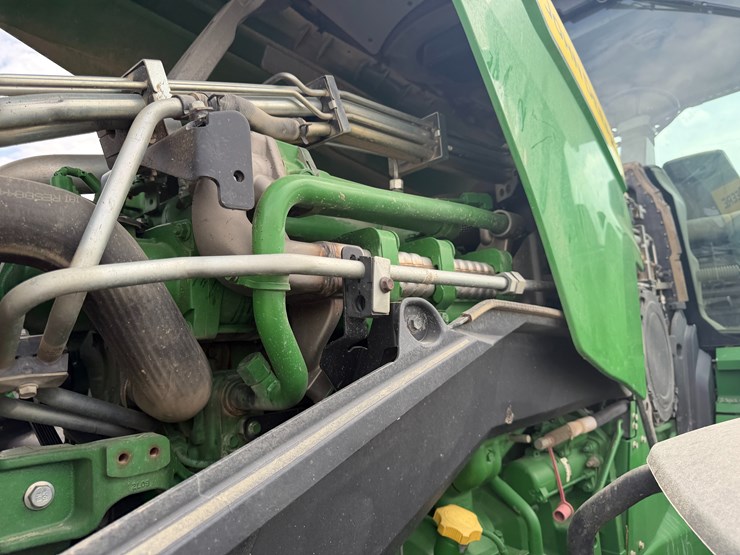 2023-john-deere-8r-310-image-47