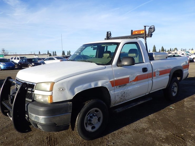 2007-chevrolet-2500hd-image-1