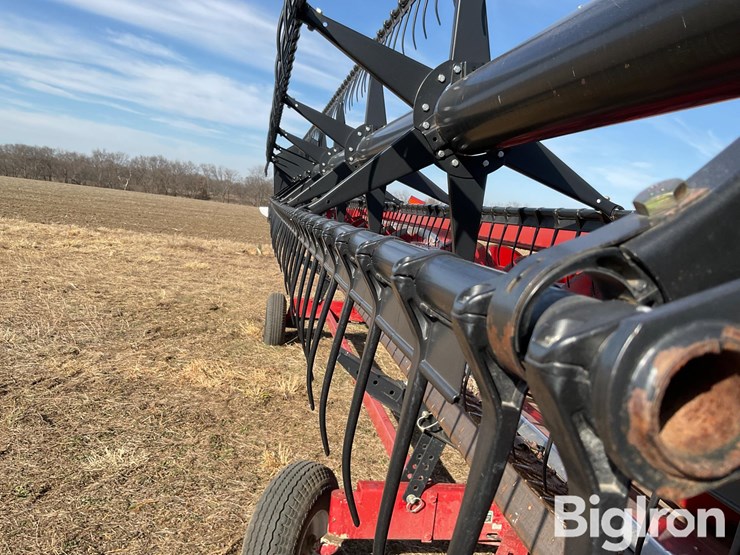 2012-case-ih-3020-image-14